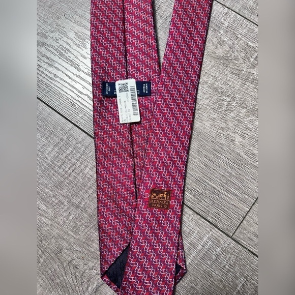 Hermes Other - HERMES SOIE LOURDE ROUGE/CIEL/MARINE
656189T Links SILK TIE New WITH TAG SOLD